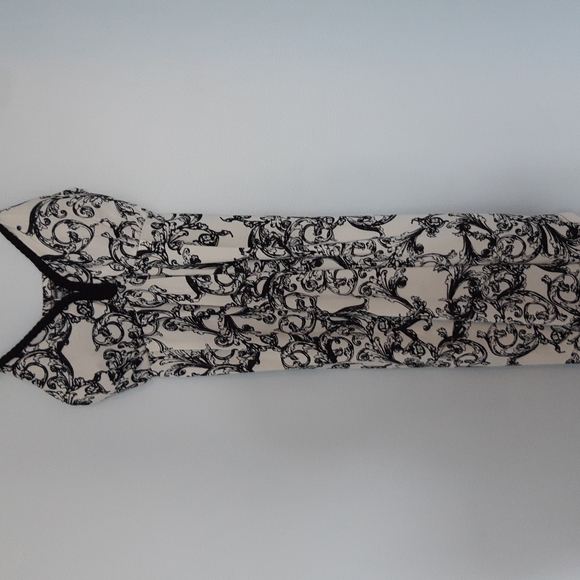 Silky summer dress - Picture 1 of 2